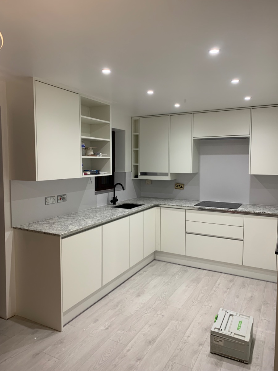 Kitchen Fitter: Image 13